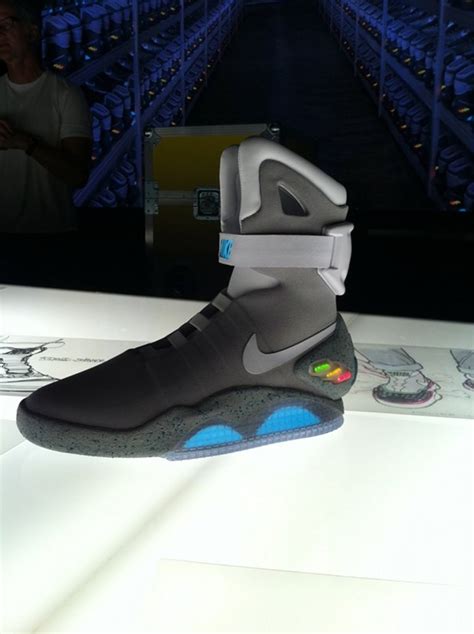 nike mcfly shoes